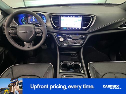 Gray 2023 Chrysler Pacifica Hybrid Limited