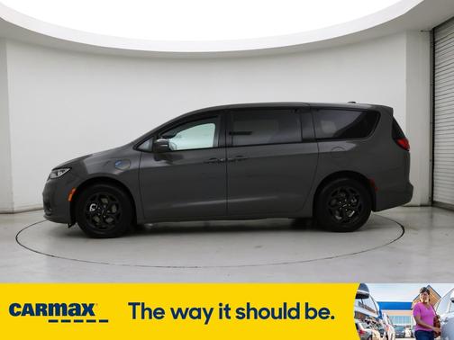 2022 Chrysler Pacifica Hybrid Touring L