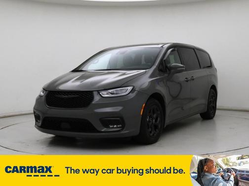 2022 Chrysler Pacifica Hybrid Touring L