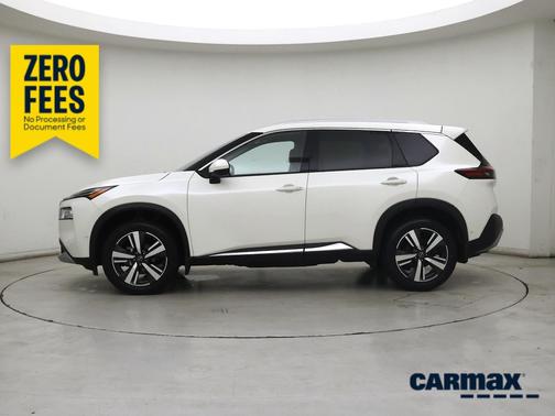 White 2023 Nissan Rogue Platinum