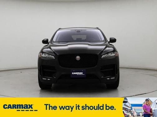2018 Jaguar F-PACE R-Sport