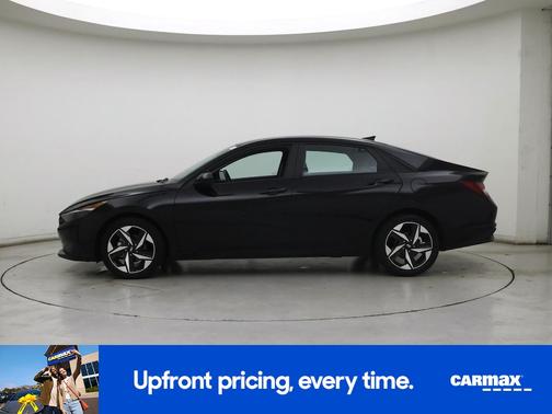 Black 2023 Hyundai ELANTRA SEL