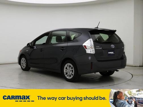 2014 Toyota Prius v Three