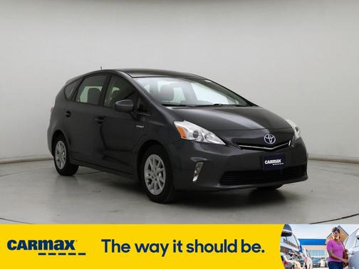 2014 Toyota Prius v Three