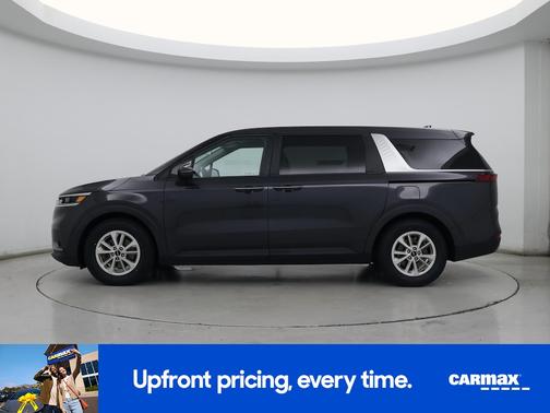 2023 Kia Carnival LX