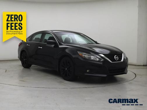 Black 2017 Nissan Altima SR