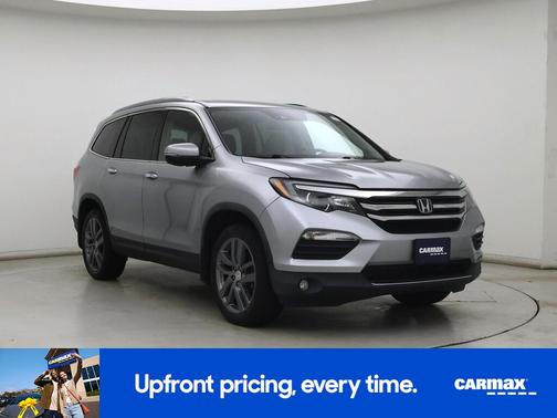Silver 2017 Honda Pilot Elite