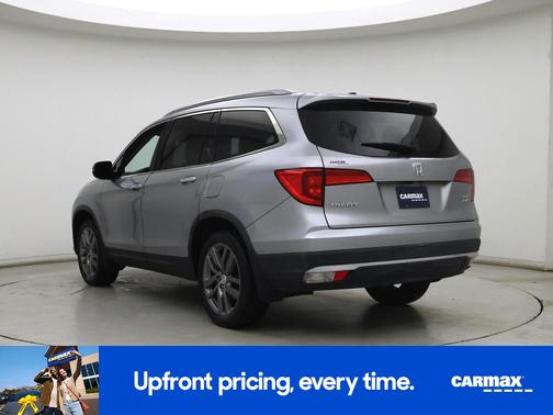 Silver 2017 Honda Pilot Elite