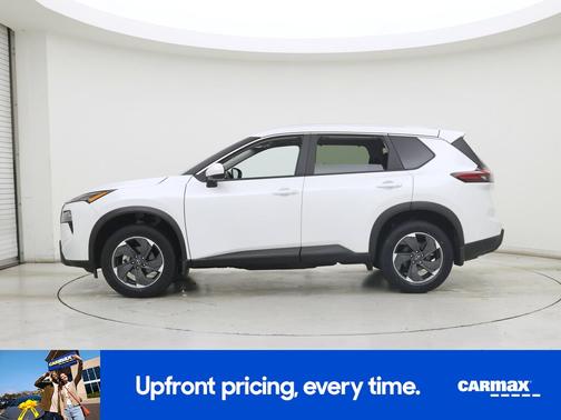 White 2024 Nissan Rogue SV