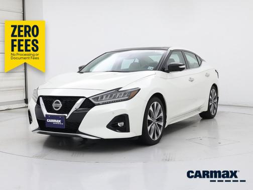 White 2022 Nissan Maxima Platinum