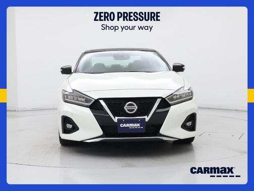 White 2022 Nissan Maxima Platinum