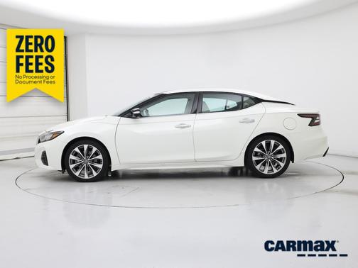 White 2022 Nissan Maxima Platinum