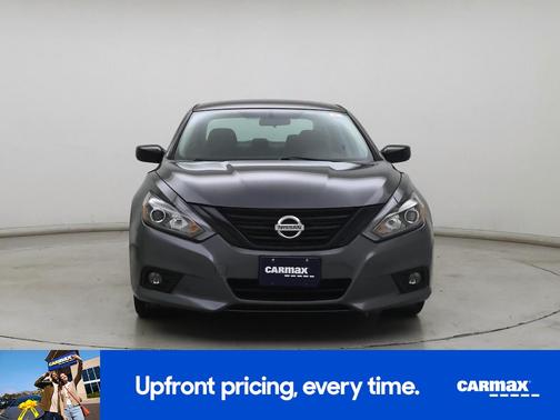 Gray 2018 Nissan Altima SR