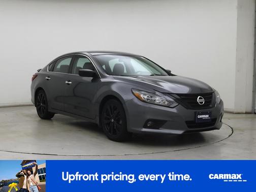Gray 2018 Nissan Altima SR