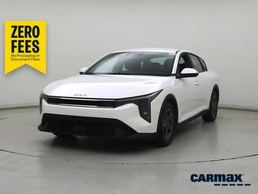 White 2025 Kia K4 LXS