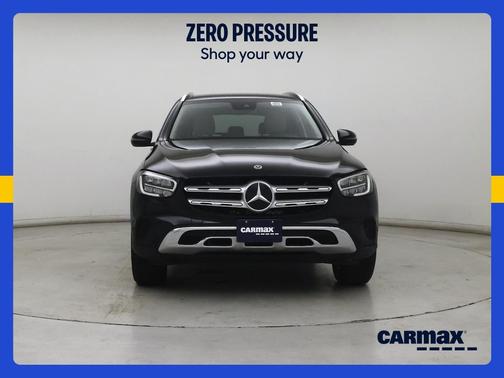 Black 2022 Mercedes-Benz GLC 300