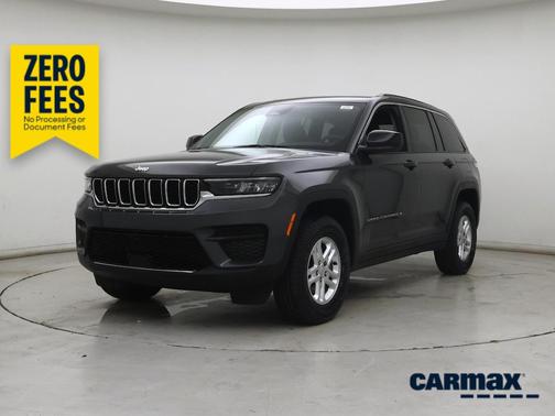 Gray 2023 Jeep Grand Cherokee Laredo