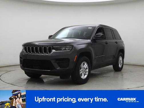 Gray 2023 Jeep Grand Cherokee Laredo