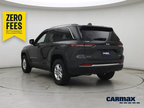Gray 2023 Jeep Grand Cherokee Laredo