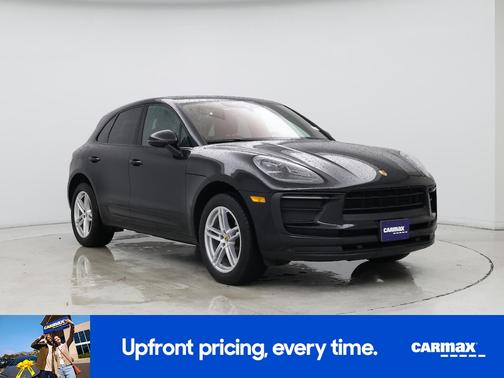 2022 Porsche Macan Base (PDK)