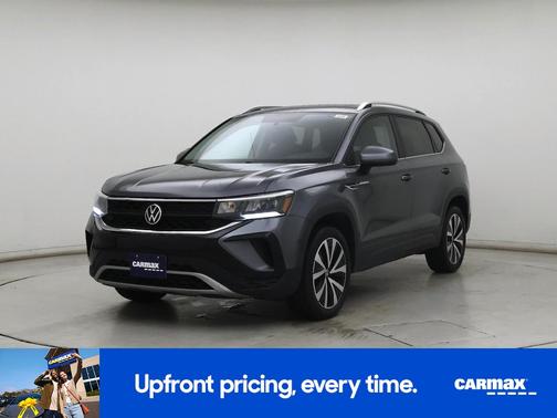 Gray 2022 Volkswagen Taos SE