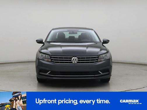 Gray 2018 Volkswagen Passat SE
