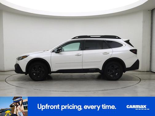 White 2022 Subaru Outback Onyx Edition XT