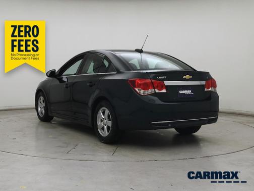 Green 2015 Chevrolet Cruze LT