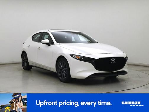 White 2022 Mazda Mazda3 Preferred