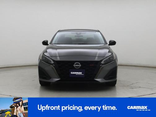 Gray 2023 Nissan Altima SR