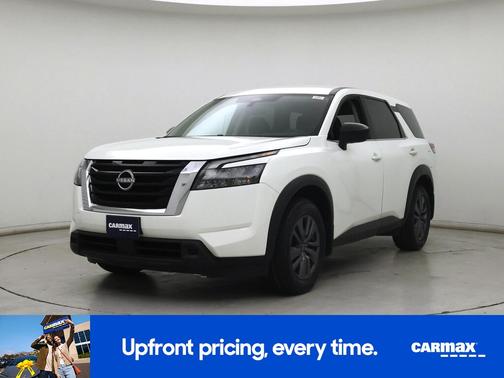 White 2023 Nissan Pathfinder S