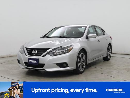 Silver 2017 Nissan Altima SR