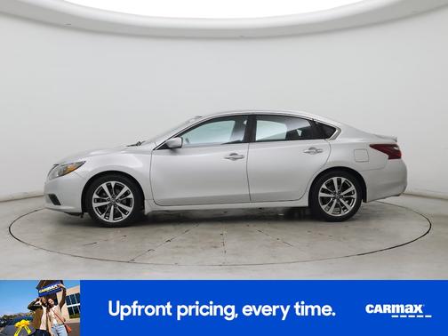 Silver 2017 Nissan Altima SR