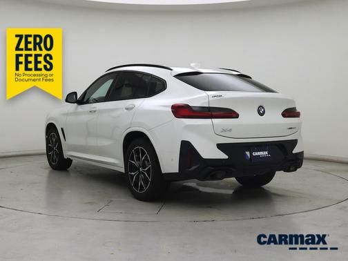 White 2023 BMW X4 XDrive30i
