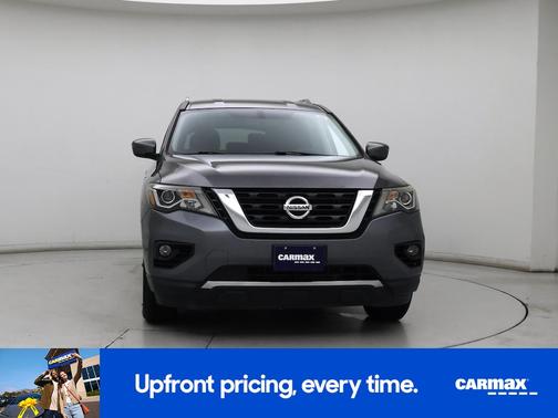 2018 Nissan Pathfinder SV