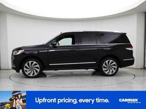 2022 Lincoln Navigator Standard