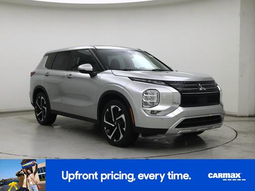 Silver 2022 Mitsubishi Outlander SE