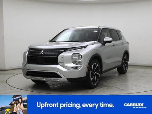Silver 2022 Mitsubishi Outlander SE
