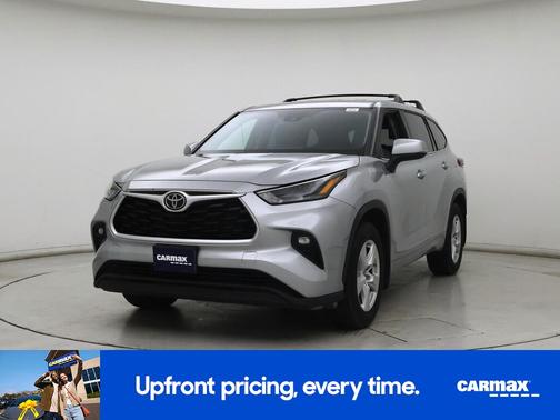 Silver 2022 Toyota Highlander LE