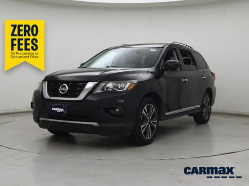 Black 2019 Nissan Pathfinder Platinum