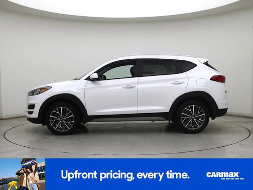 White 2021 Hyundai TUCSON SEL