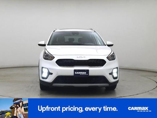 White 2022 Kia Niro LXS Special Edition