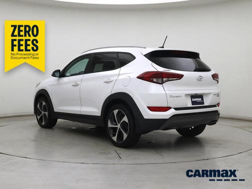 White 2016 Hyundai TUCSON Sport