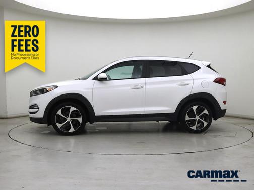 White 2016 Hyundai TUCSON Sport