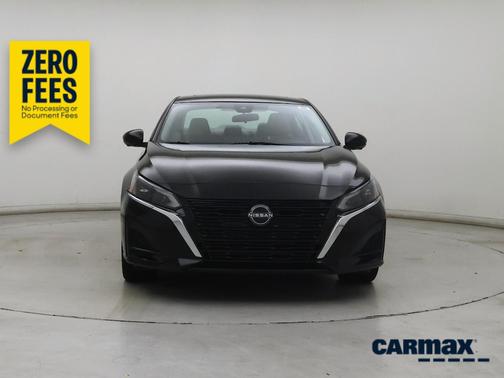 Black 2023 Nissan Altima SL
