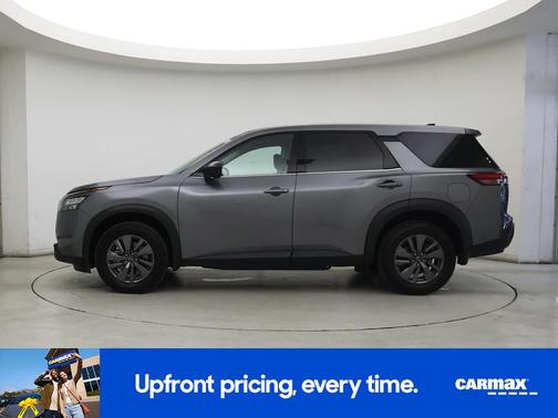 2024 Nissan Pathfinder S