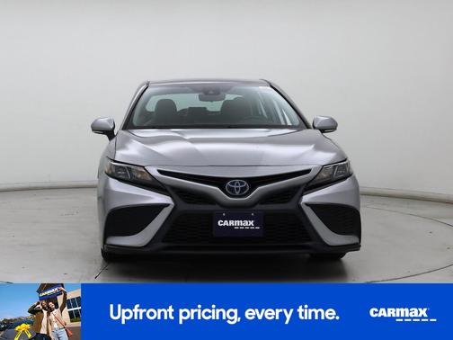 2022 Toyota Camry Hybrid SE