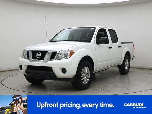 White 2015 Nissan Frontier SV