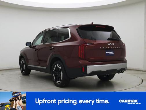 Red 2023 Kia Telluride S