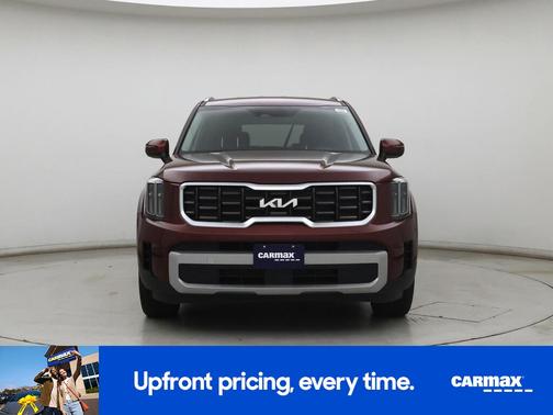 Red 2023 Kia Telluride S